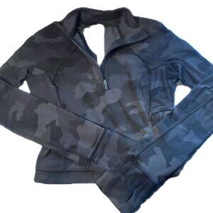 Lululemon It’s Rulu Run Cropped ½ Zip – Size 0 (LW3FAIS)  Size: 0